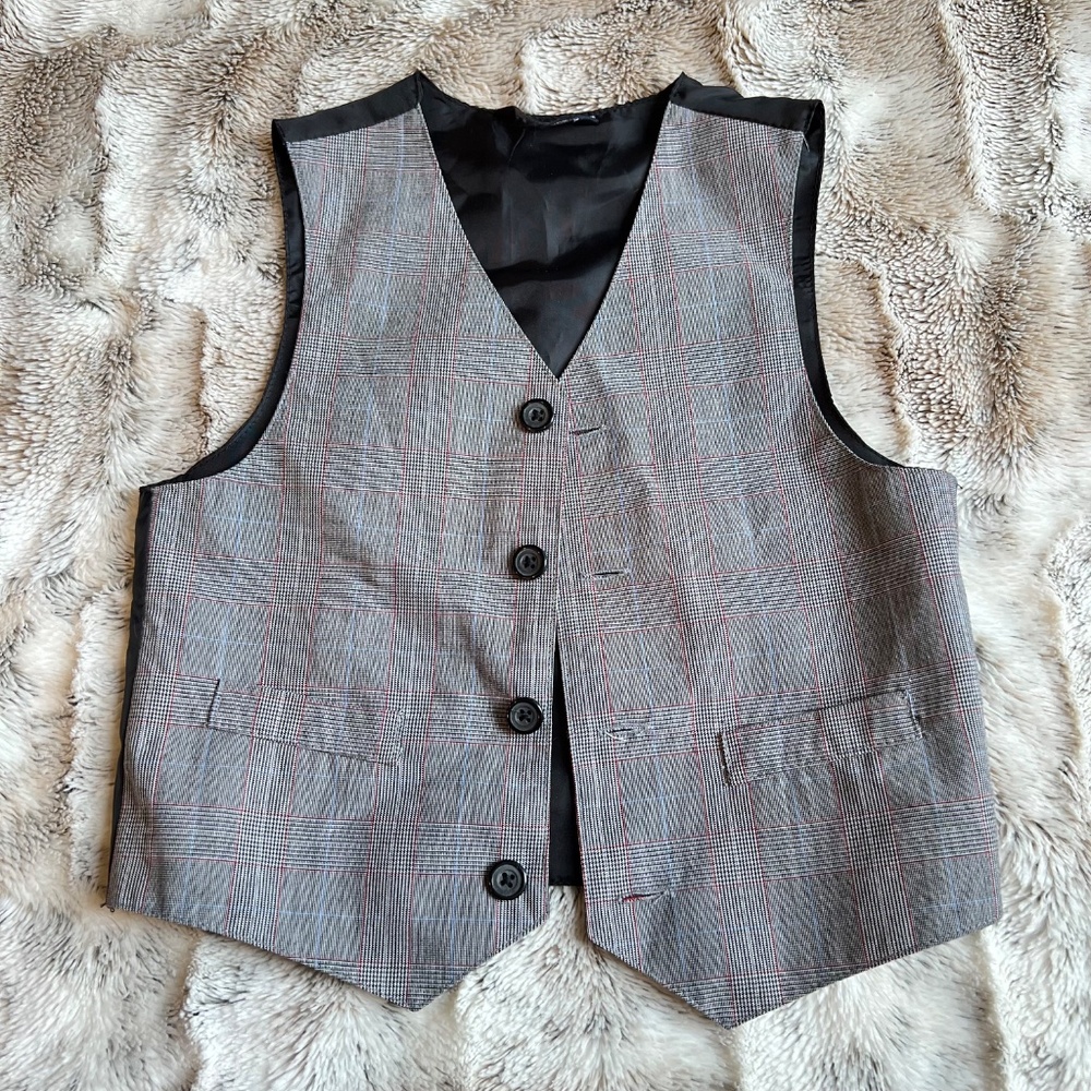 Grey Vest Kids Size 4 to 5 years old